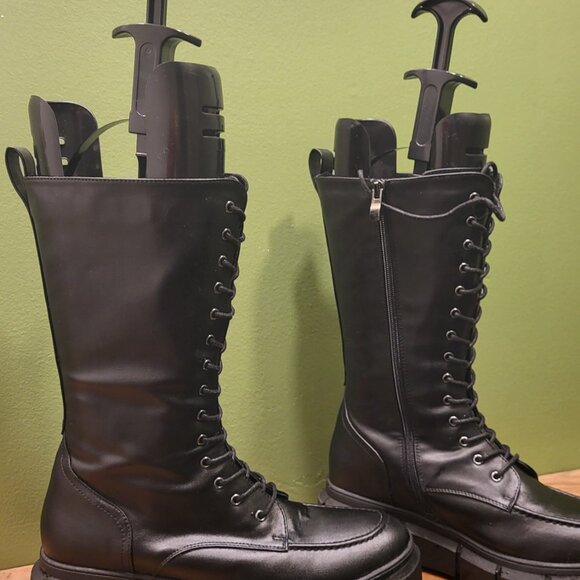 Dr. Frankenstein - Picture 2 of 4